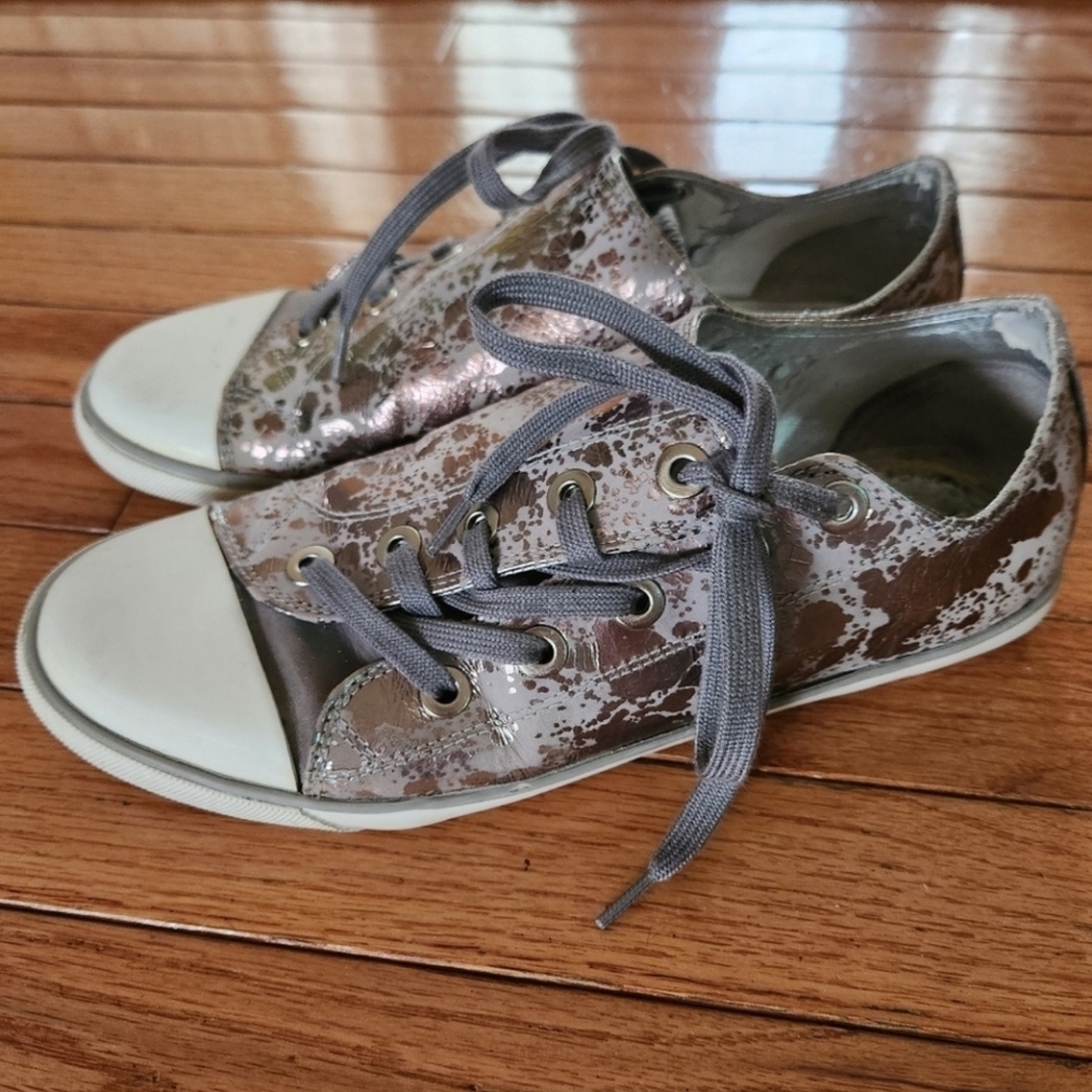 Jessica Simpson Carbon Splatter Metal Sneakers - Picture 6 of 6